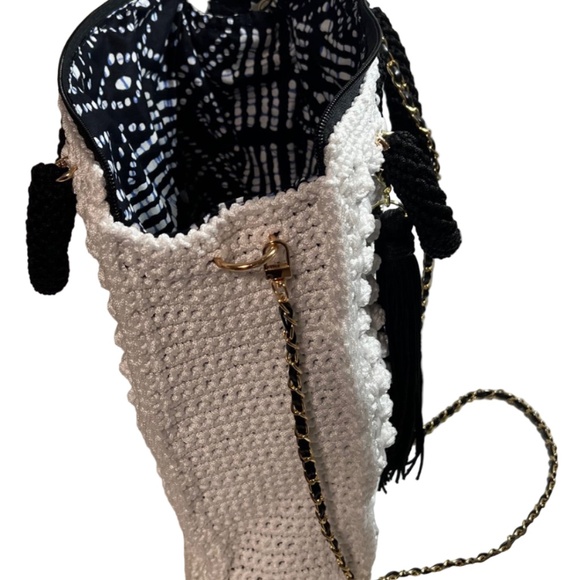 Boho Black and White Shoulder Handbag - Picture 3 of 5